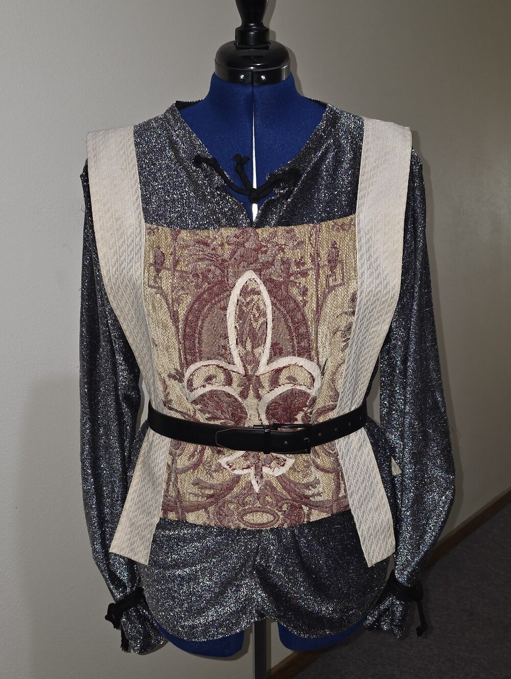Handmade Knight Costume - Youth/X-Small Adult (See Measurments In Listing)